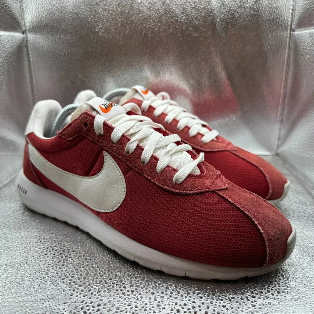 Size 9.5 Nike Roshe LD-1000 Mens Varsity Red Athletic Sneakers 802022-601‎